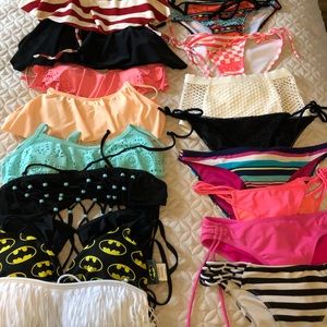Bikini tops & bottoms, 16 pieces